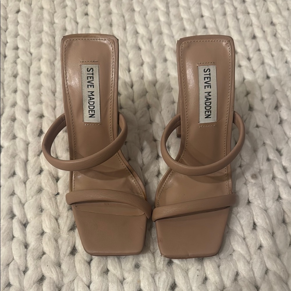 Steve Madden Blake Tan Heeled Sandals with Square-Toe Design